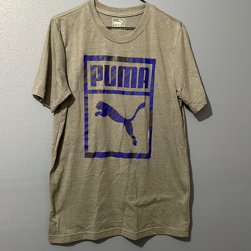 Mens medium puma tshirt